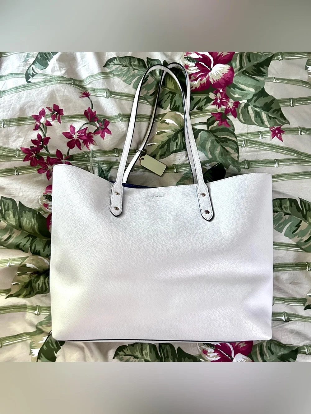 Coach Town Tote Chalk White Pebbled Leather Large Tote M2280-72673